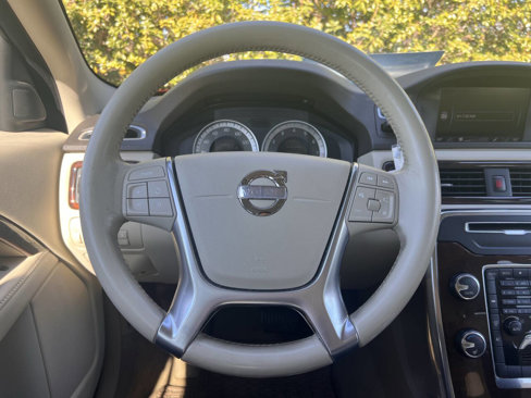 Used 2012 Volvo XC70 3.2 image 24