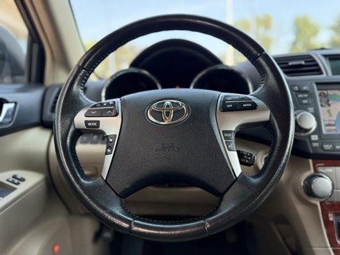 Used 2011 Toyota Highlander Limited image 21