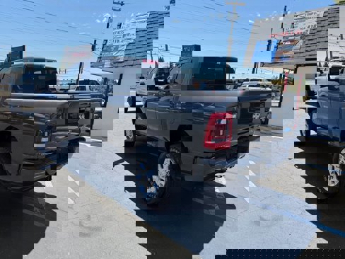 Used 2024 RAM 2500 Laramie image 7