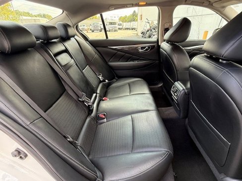 Used 2017 INFINITI Q50 Sport image 16