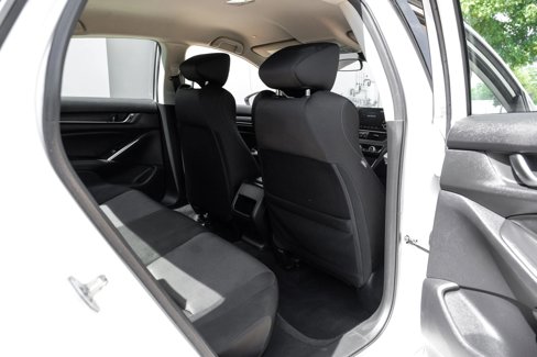 Used 2019 Honda Accord LX image 32