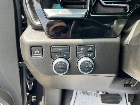 Certified 2025 GMC Sierra 1500 SLT image 13