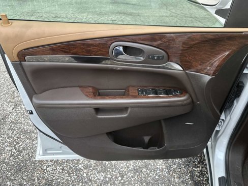 Used 2016 Buick Enclave Leather w/ Trailering Package image 22
