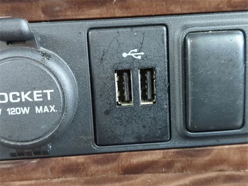 Used 2018 Nissan Armada SV image 21