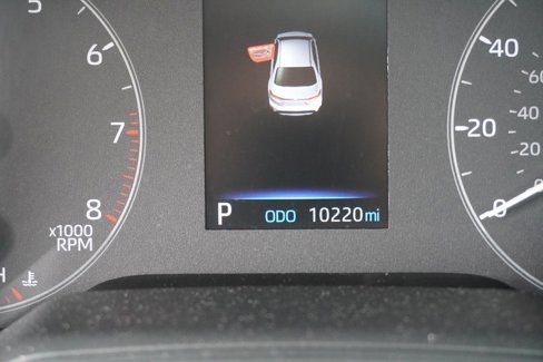 Certified 2023 Toyota Corolla LE image 4