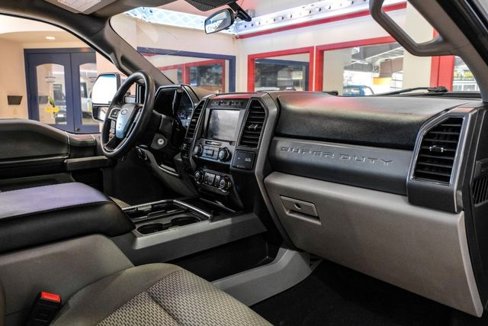 Used 2020 Ford F250 XLT w/ XLT Premium Package image 13