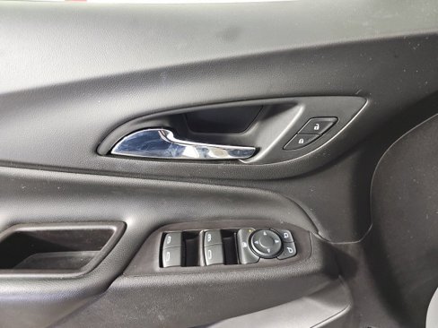 Used 2021 Chevrolet Equinox LT image 11