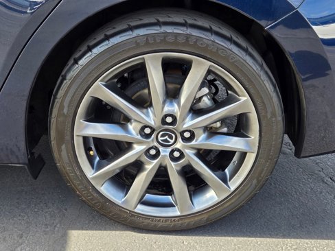 Used 2018 MAZDA MAZDA3 Touring image 8