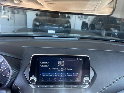Used 2024 Nissan Sentra SV image 18