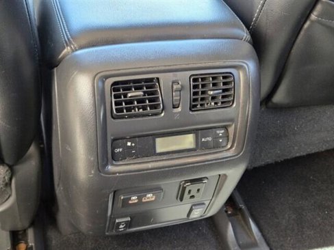 Used 2020 Nissan Pathfinder SL image 14