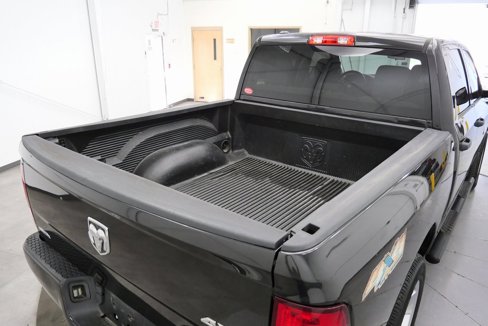 Used 2017 RAM 1500 Express image 36