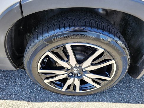 Used 2022 Honda Pilot Touring image 14