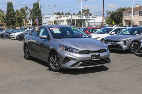Certified 2023 Kia Forte LXS image 2