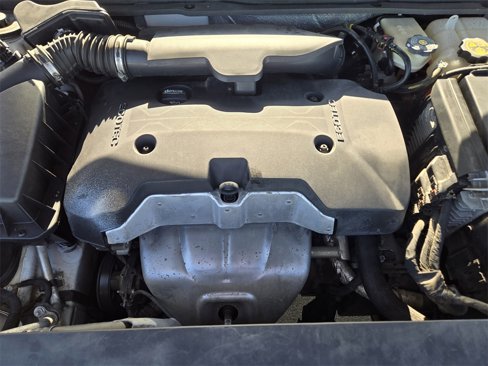 Used 2015 Chevrolet Impala LT w/ Convenience Package image 24