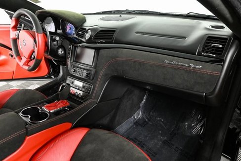 Used 2015 Maserati GranTurismo Sport image 23