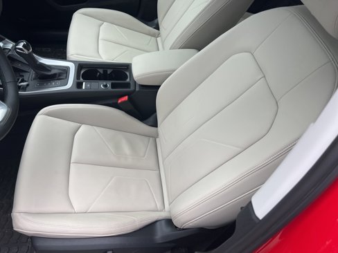 Used 2025 Audi Q3 2.0T Premium image 55