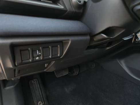 Used 2022 Subaru Outback Premium image 19