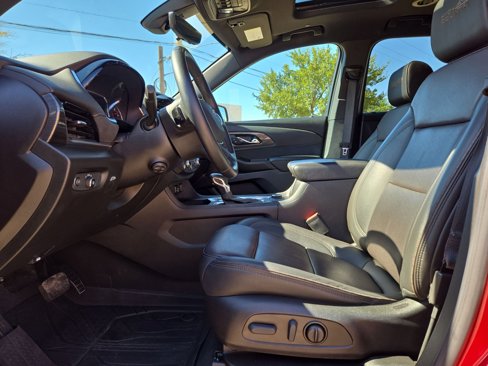 Used 2023 Chevrolet Traverse High Country w/ LPO, Floor Liner Package image 16