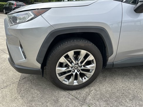 Used 2021 Toyota RAV4 Limited image 11