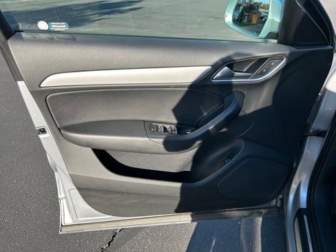 Used 2018 Audi Q3 2.0T Premium image 9