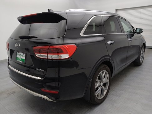 Used 2017 Kia Sorento SX image 9