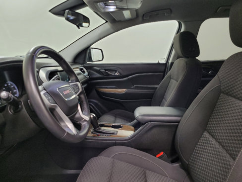 Used 2018 GMC Acadia SLE image 17