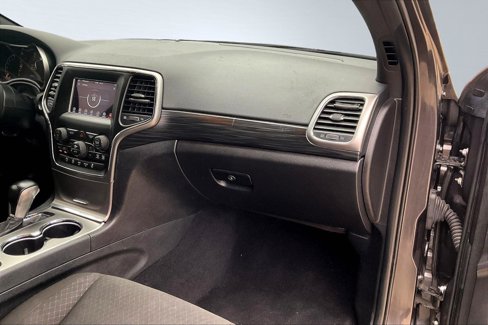Used 2020 Jeep Grand Cherokee Laredo image 19