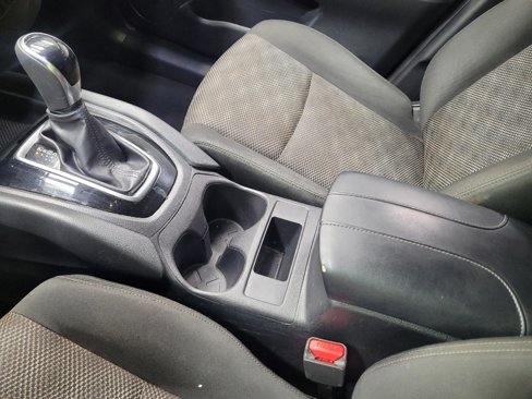 Used 2018 Nissan Rogue Sport SV image 26