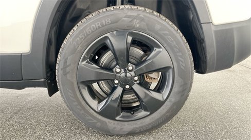 Used 2019 Jeep Cherokee Latitude Plus image 15
