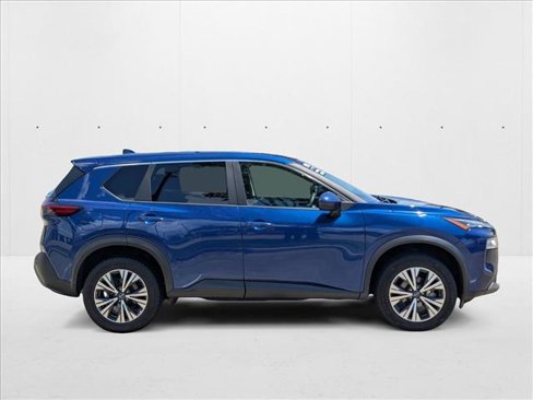 Used 2023 Nissan Rogue SV image 4