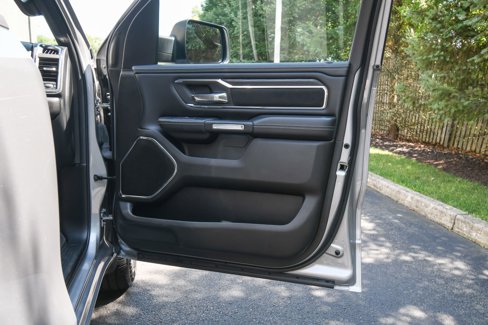 Used 2024 RAM 1500 Laramie image 46
