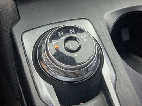 Used 2020 Ford Escape SE image 16