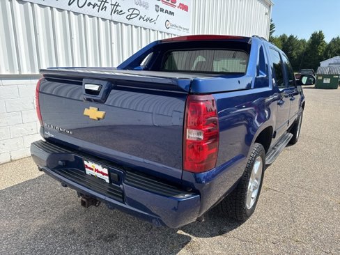 Used 2013 Chevrolet Avalanche LS image 10