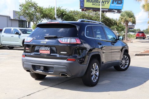 Used 2019 Jeep Cherokee Latitude Plus w/ Cold Weather Group image 2