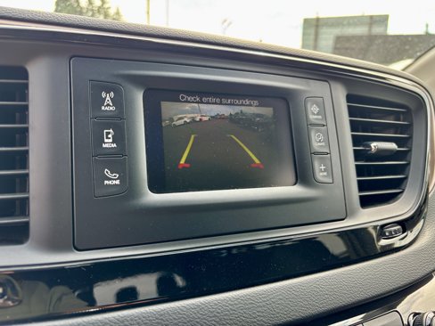 Used 2017 Chrysler Pacifica LX image 36