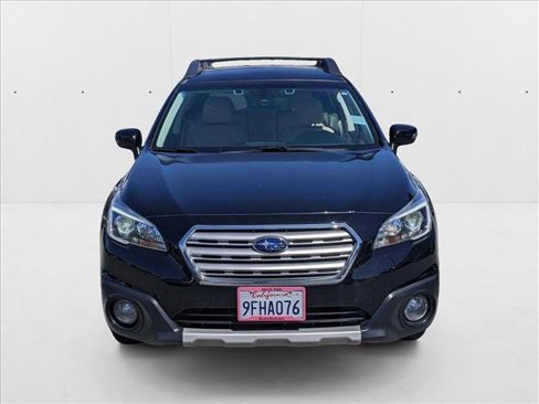 Used 2017 Subaru Outback 2.5i Limited image 2