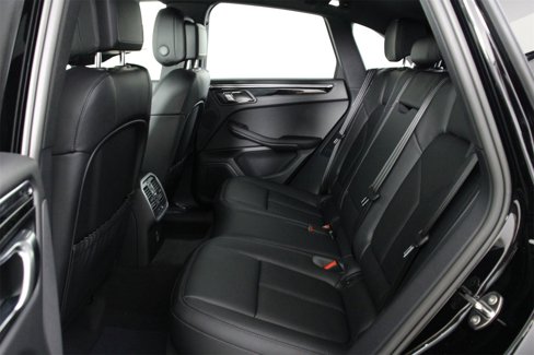 New 2026 Porsche Macan image 18