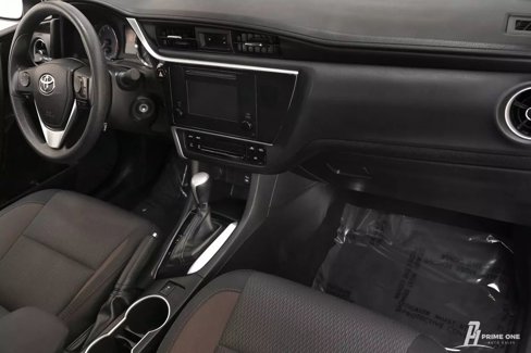 Used 2019 Toyota Corolla LE image 16