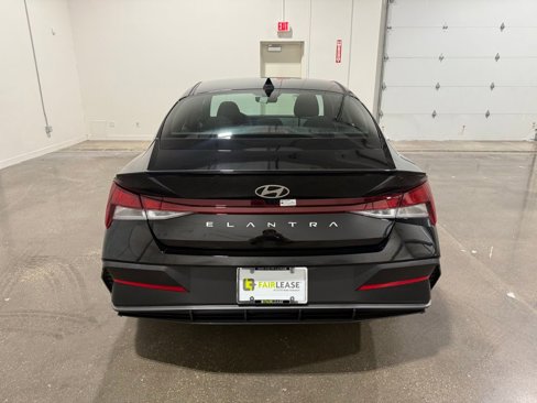 Used 2025 Hyundai Elantra Sport w/ Cargo Package image 6