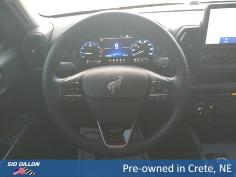 Used 2021 Ford Bronco Sport Outer Banks w/ Outer Banks Package (96D) image 2