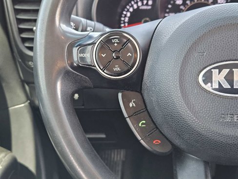 Used 2016 Kia Soul image 25
