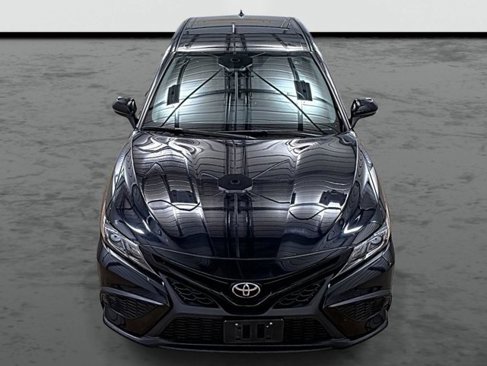 Used 2024 Toyota Camry SE image 6