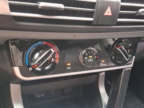 Used 2023 Kia Seltos LX image 15