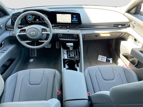 New 2025 Hyundai Elantra SEL image 22