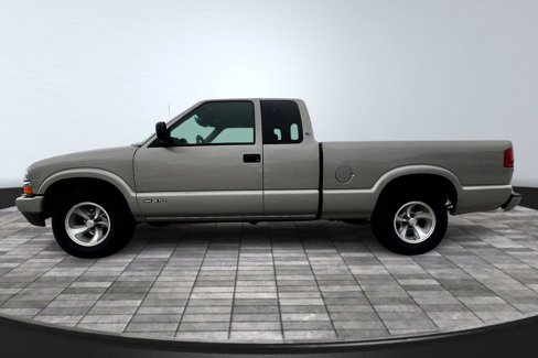 Used 2002 Chevrolet S10 Pickup LS w/ LS Preferred Equipment Group image 15