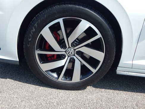 Used 2020 Volkswagen Jetta GLI image 8