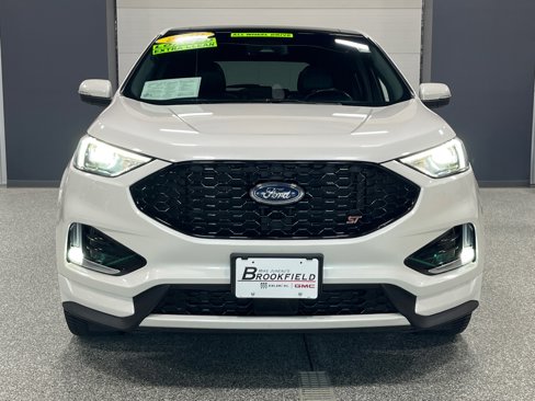 Used 2019 Ford Edge ST w/ Cold Weather Package image 8