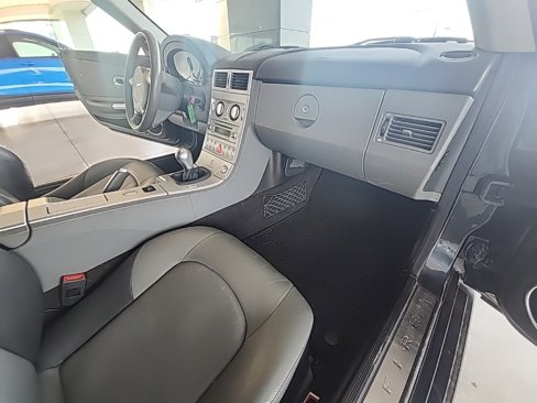 Used 2006 Chrysler Crossfire Limited image 16