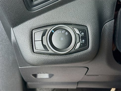Used 2017 Ford Escape SE w/ Equipment Group 201A image 10