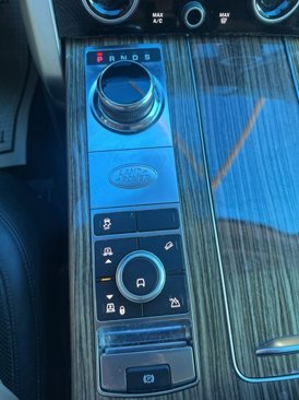 Used 2018 Land Rover Range Rover HSE image 16